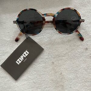 Izipizi G round tortoise sunglasses
